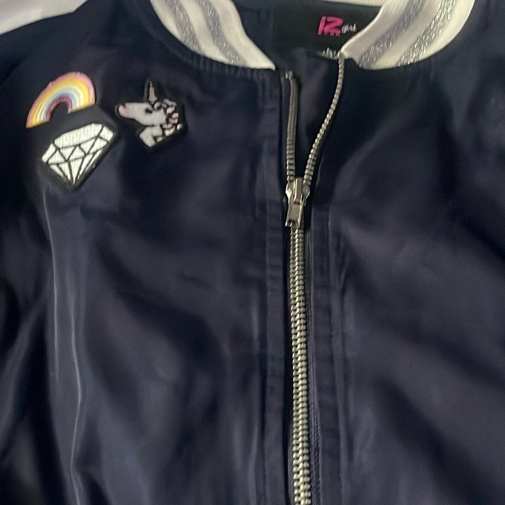 Iz Amy Byer girls bomberjacket navy blue with unicorn size large